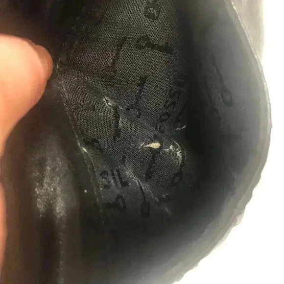 Fossil Vintage Black Leather Crossbody - Picture 5 of 12